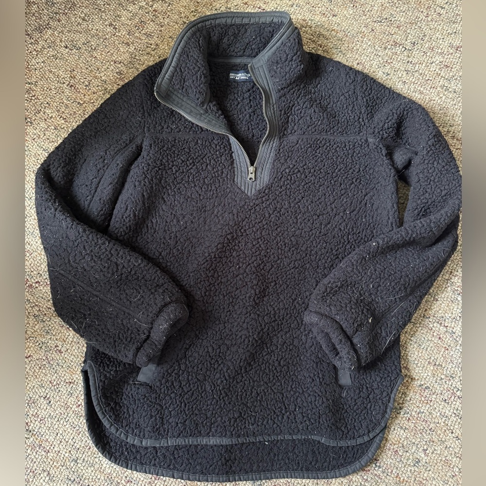 2/$15 Abercrombie & Fitch Black Zip Up Sweater